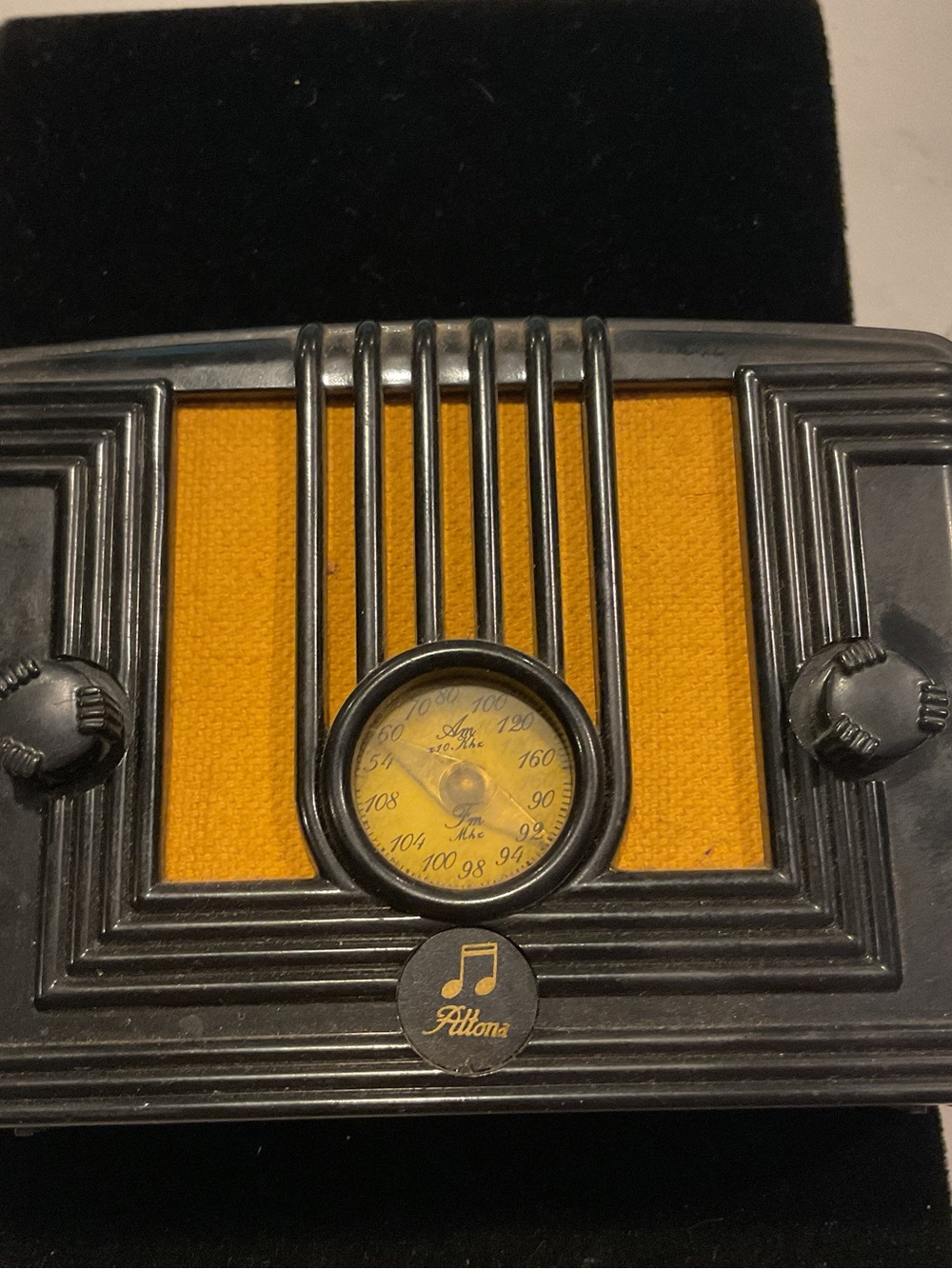 Altona mini Am/FM Retro Table Radio Replica